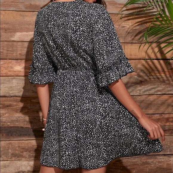 Black & White Tie-Front MIDI Dress | Mid-Sleeve - Picture 2 of 6